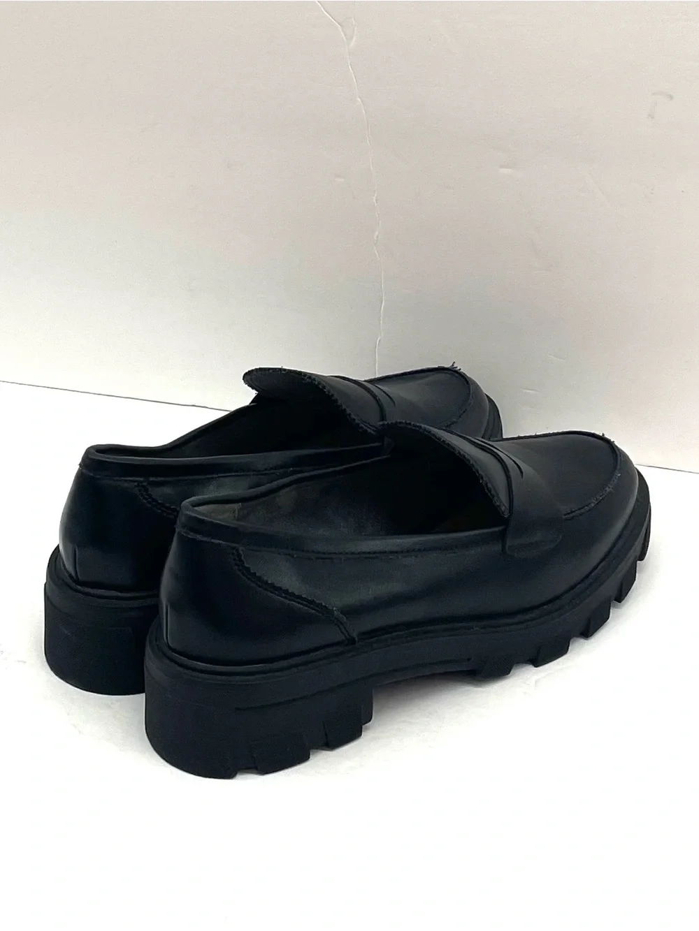 Crown Vintage chunky black loafers Sz 9